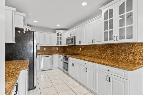 1450 W 37th Street Hialeah FL 33012
