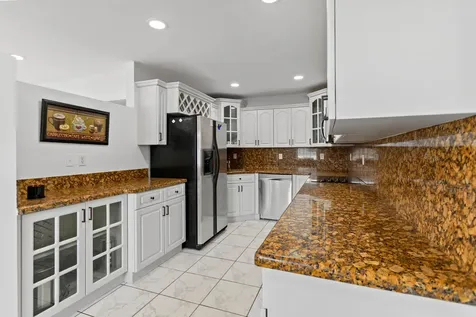 1450 W 37th Street Hialeah FL 33012