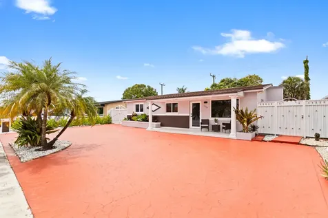 1450 W 37th Street Hialeah FL 33012