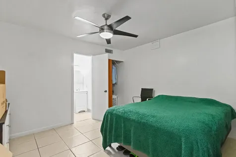1450 W 37th Street Hialeah FL 33012