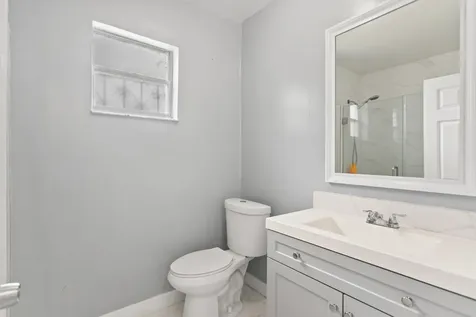 1450 W 37th Street Hialeah FL 33012