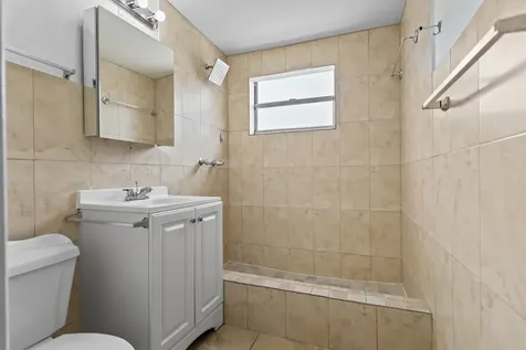 1450 W 37th Street Hialeah FL 33012
