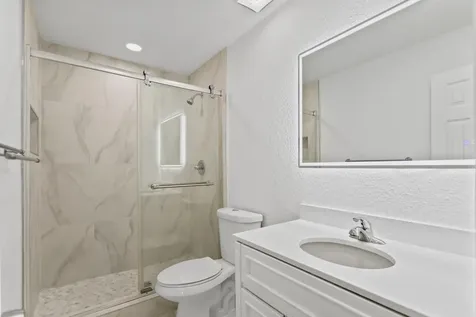 1450 W 37th Street Hialeah FL 33012