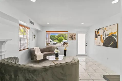 1450 W 37th Street Hialeah FL 33012
