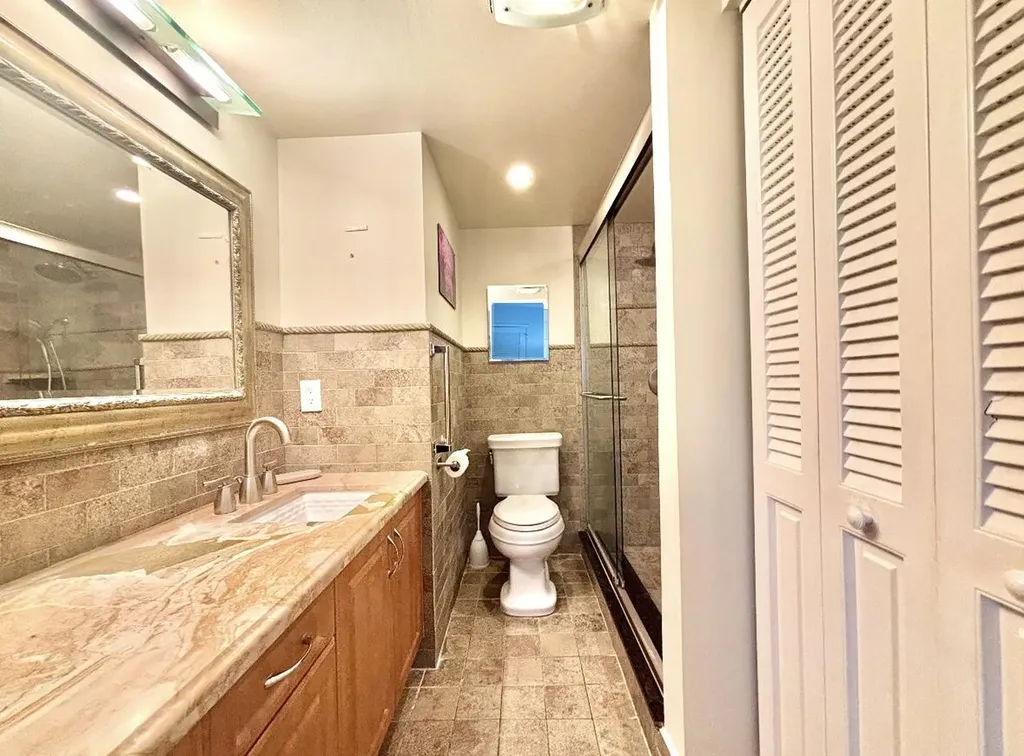 4032 Newcastle B Boca Raton FL 33434