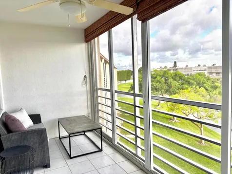 4032 Newcastle B Boca Raton FL 33434