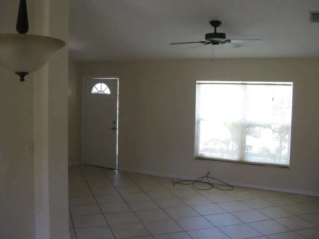5525 NW North Lundy Circle NW Port St Lucie FL 34986