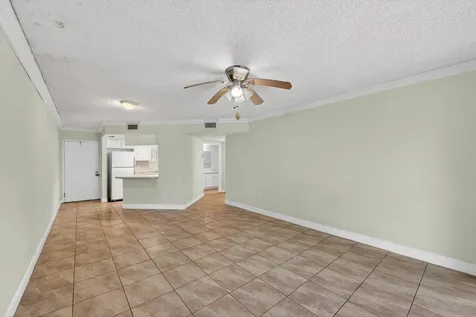 8373 Lake Drive Doral FL 33166