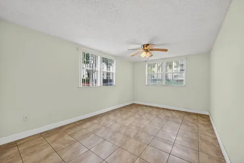 8373 Lake Drive Doral FL 33166