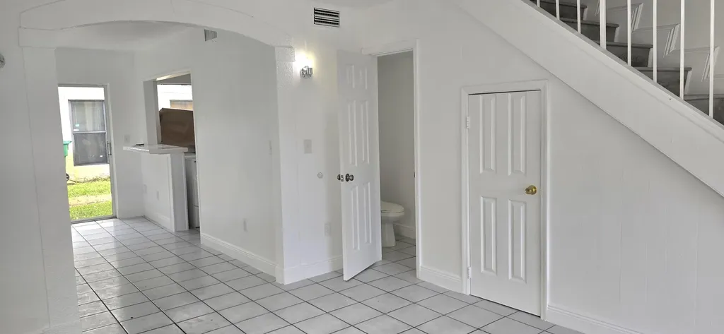 2306 NW 52nd Avenue Lauderhill FL 33313