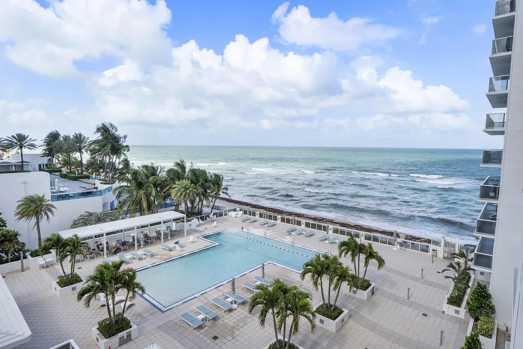 2751 S Ocean Drive Hollywood FL 33019