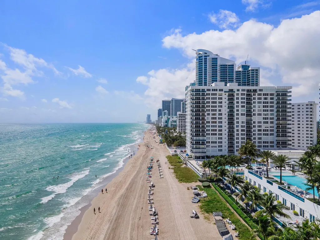 2751 S Ocean Drive Hollywood FL 33019