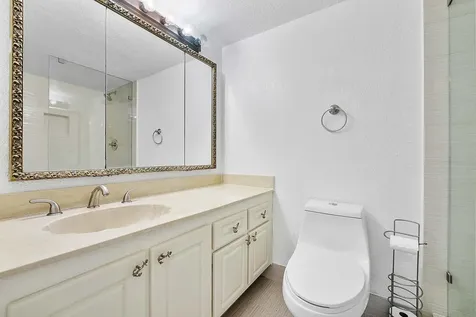 2751 S Ocean Drive Hollywood FL 33019
