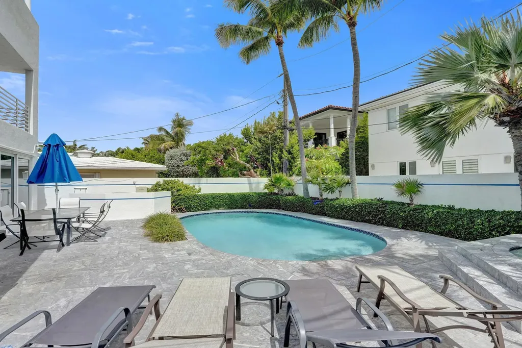 3329 NE 16th Court Fort Lauderdale FL 33305