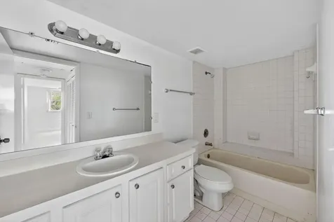 8373 Lake Drive Doral FL 33166
