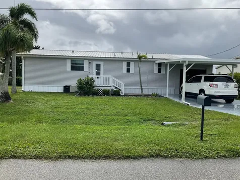 2518 SE 32nd Street Okeechobee FL 34974