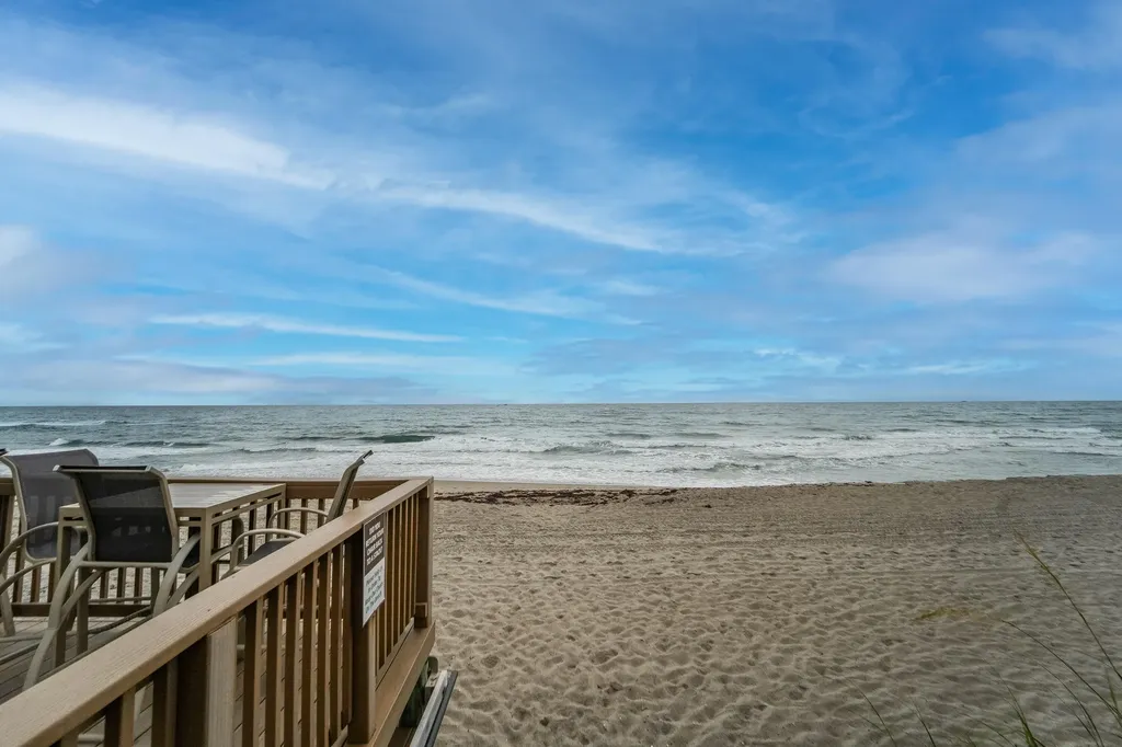 1149 Hillsboro Hillsboro Beach FL 33062