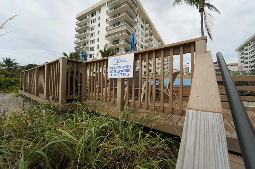 1149 Hillsboro Hillsboro Beach FL 33062