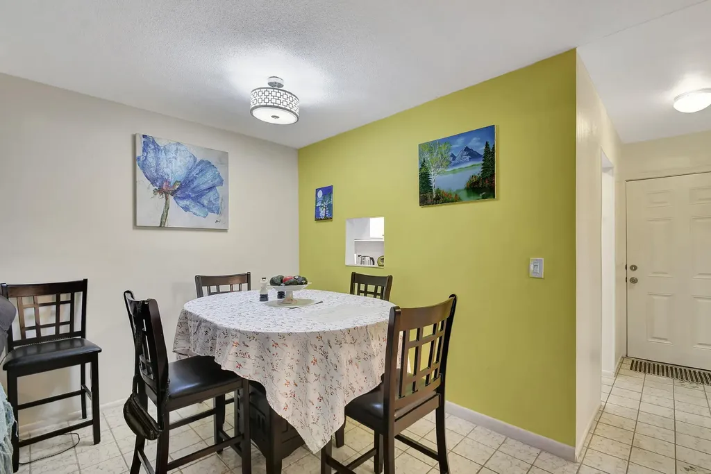2121 NE 1st Court Boynton Beach FL 33435