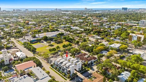 818 NE 2nd Street Fort Lauderdale FL 33301