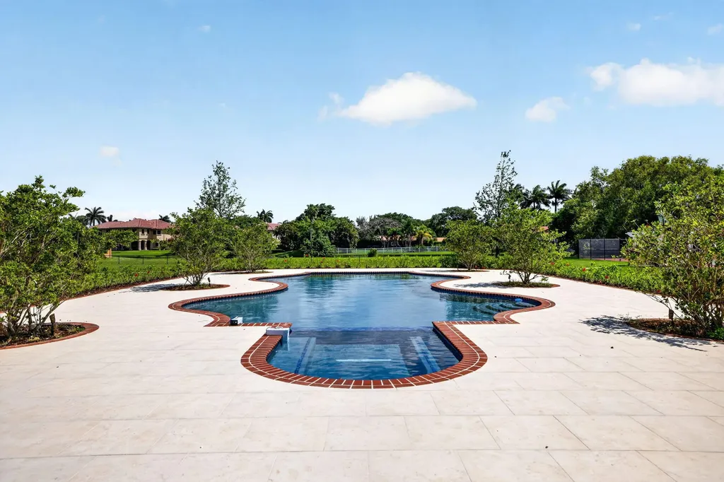10250 El Paraiso Place Delray Beach FL 33446