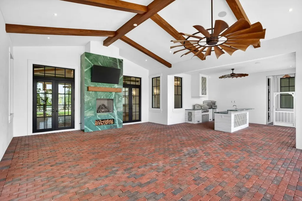 10250 El Paraiso Place Delray Beach FL 33446