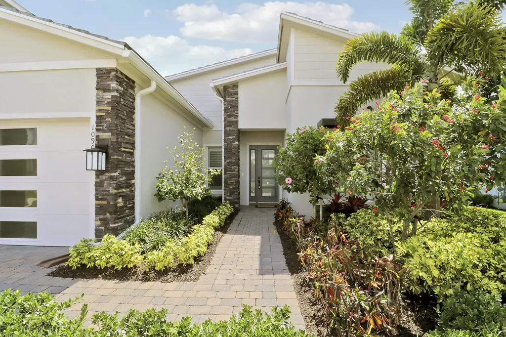 10909 Stellar Circle Palm Beach Gardens FL 33412