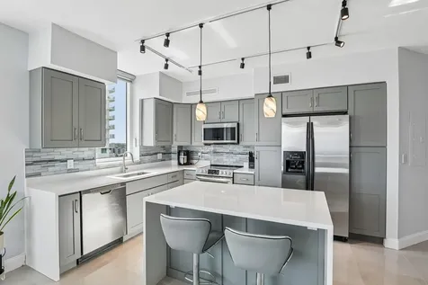 1755 E Hallandale Beach Boulevard Hallandale Beach FL 33009