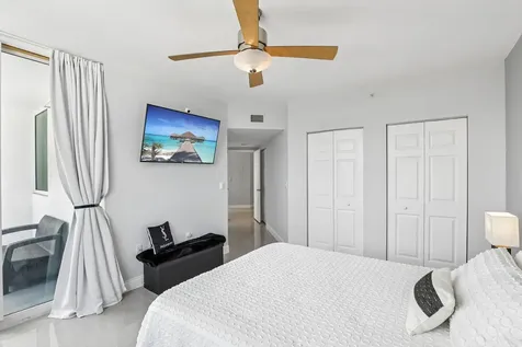 1755 E Hallandale Beach Boulevard Hallandale Beach FL 33009