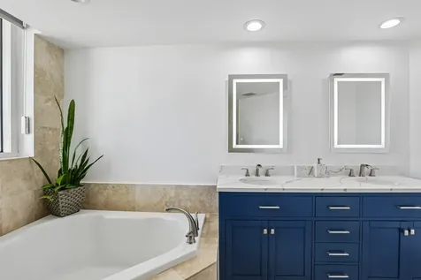 1755 E Hallandale Beach Boulevard Hallandale Beach FL 33009