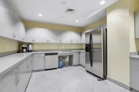 1755 E Hallandale Beach Boulevard Hallandale Beach FL 33009