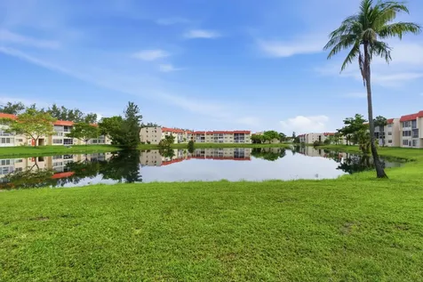 2651 E Sunrise Lakes Drive E Sunrise FL 33322
