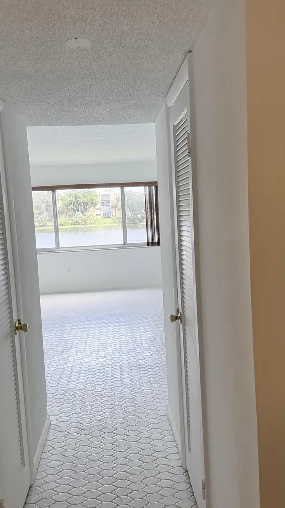 879 NE 195th Street Miami FL 33179