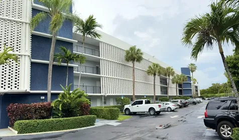 879 NE 195th Street Miami FL 33179