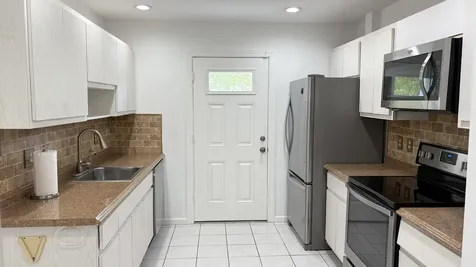 879 NE 195th Street Miami FL 33179