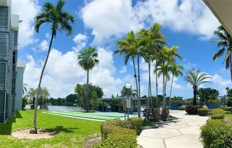 879 NE 195th Street Miami FL 33179