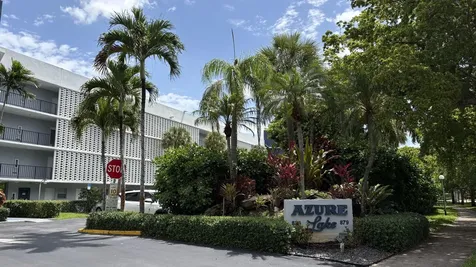 879 NE 195th Street Miami FL 33179