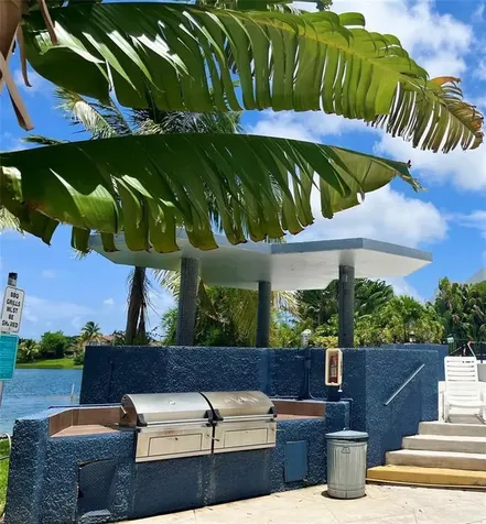 879 NE 195th Street Miami FL 33179