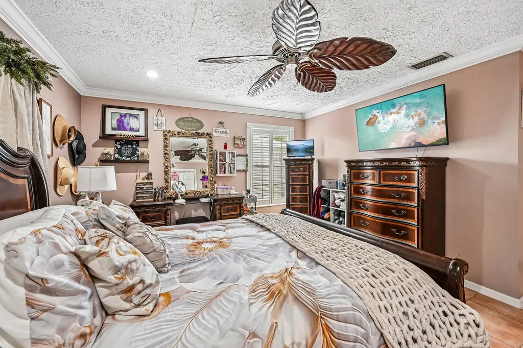 2457 SW Mercer Street Port St Lucie FL 34984