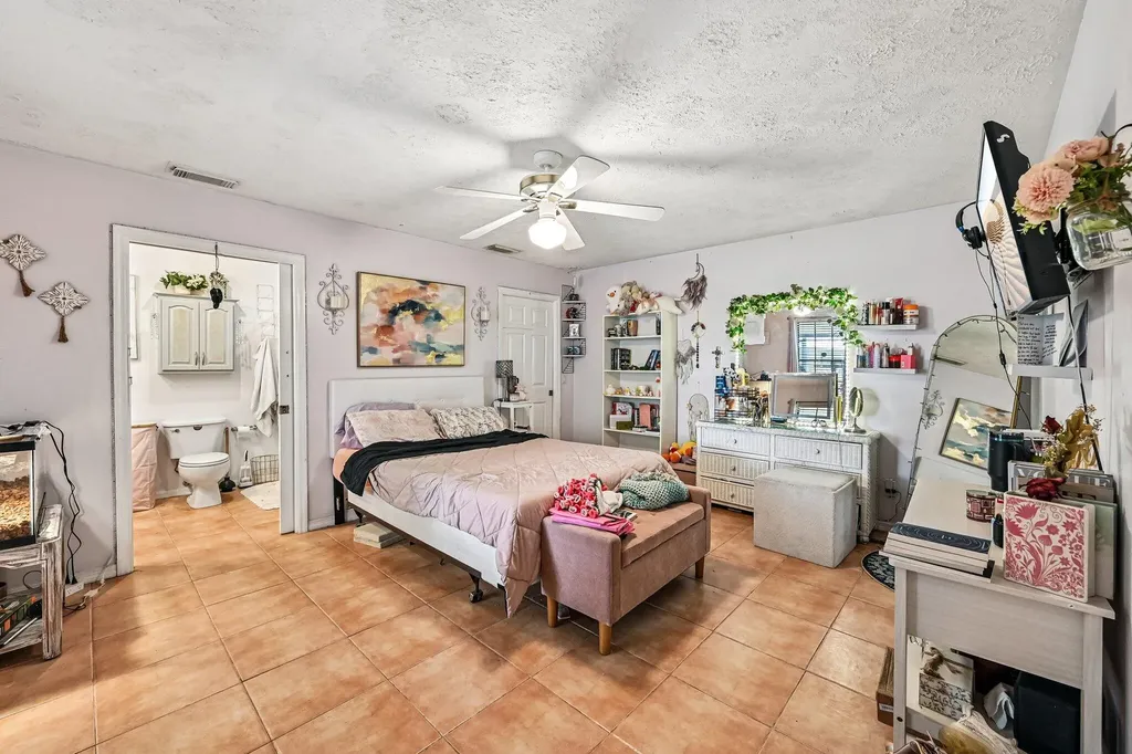 2457 SW Mercer Street Port St Lucie FL 34984