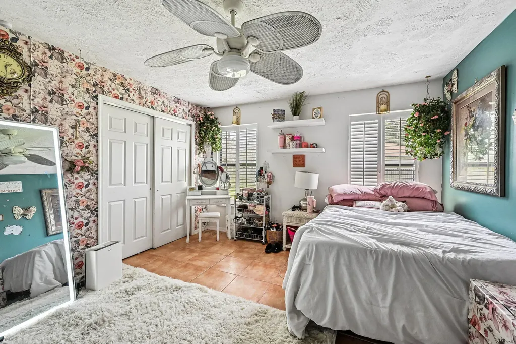 2457 SW Mercer Street Port St Lucie FL 34984
