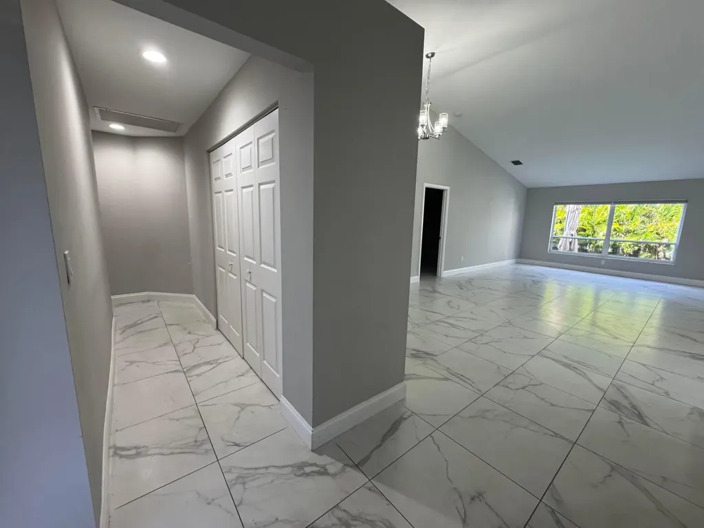 18750 Caspian Circle Boca Raton FL 33496