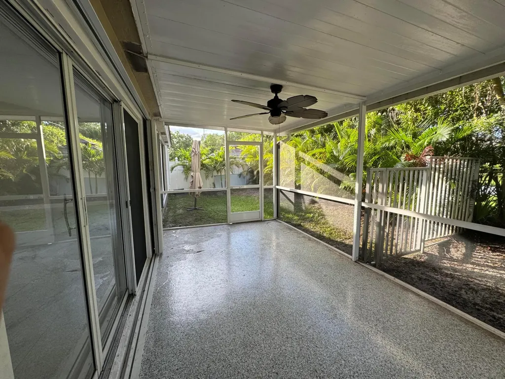 18750 Caspian Circle Boca Raton FL 33496