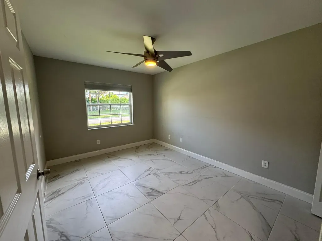 18750 Caspian Circle Boca Raton FL 33496