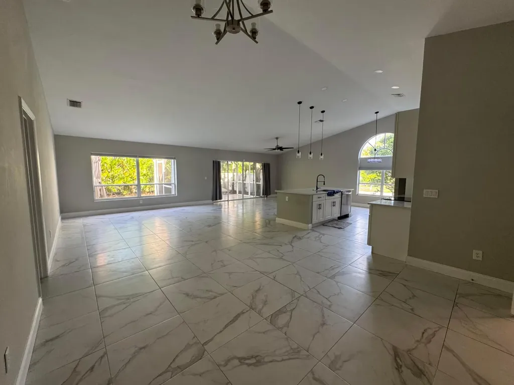18750 Caspian Circle Boca Raton FL 33496