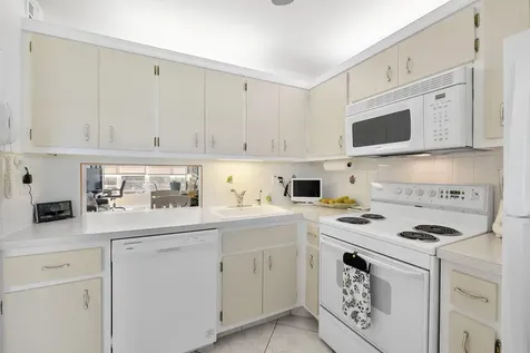 2900 NW 47th Terrace Lauderdale Lakes FL 33313