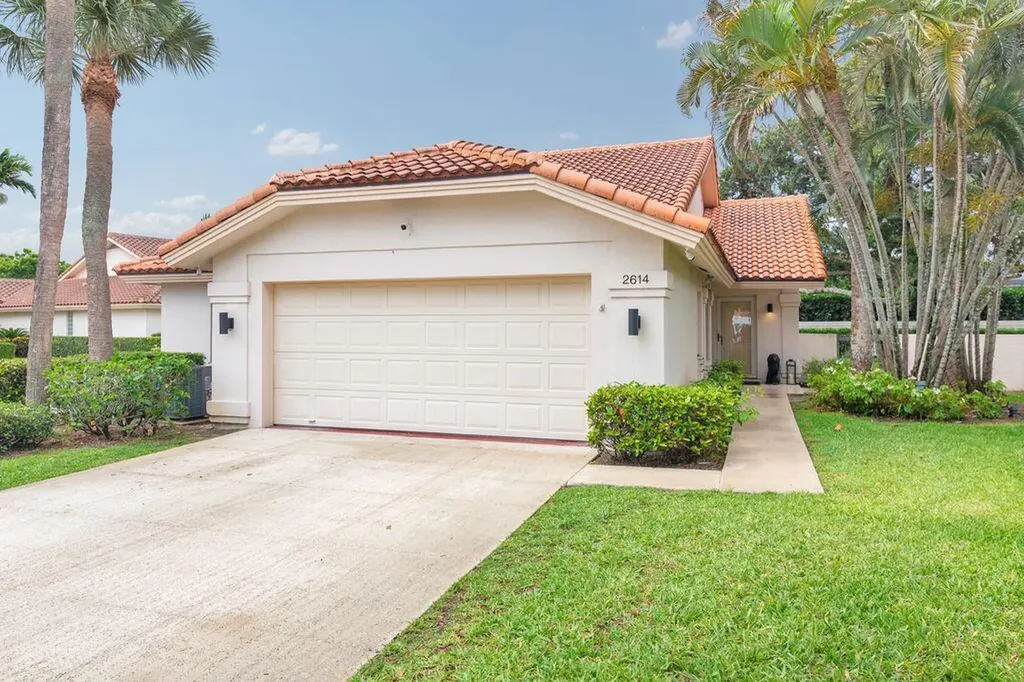 2614 Mohawk Circle West Palm Beach FL 33409