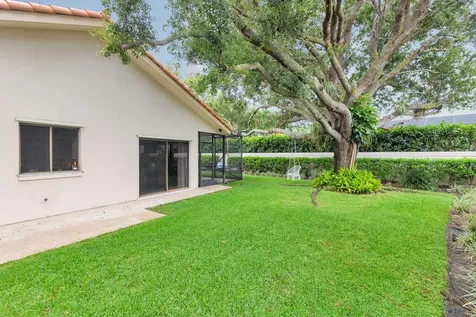 2614 Mohawk Circle West Palm Beach FL 33409