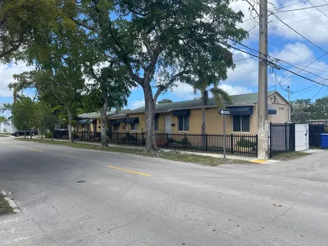 615 N 20th Avenue Hollywood FL 33020