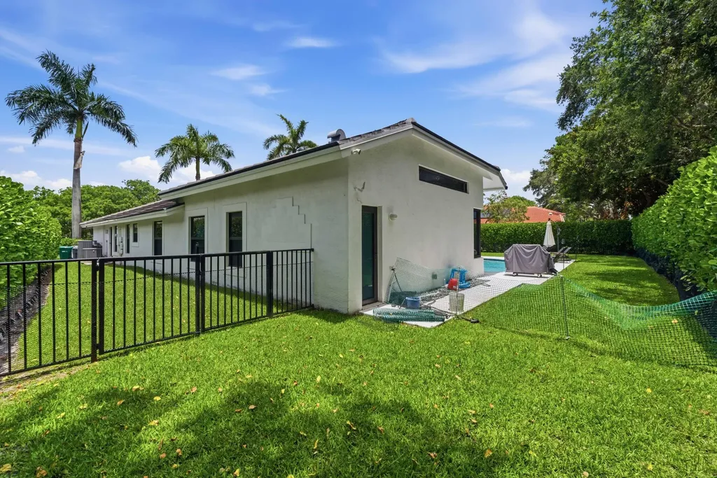 10060 NW 62nd Street Parkland FL 33076